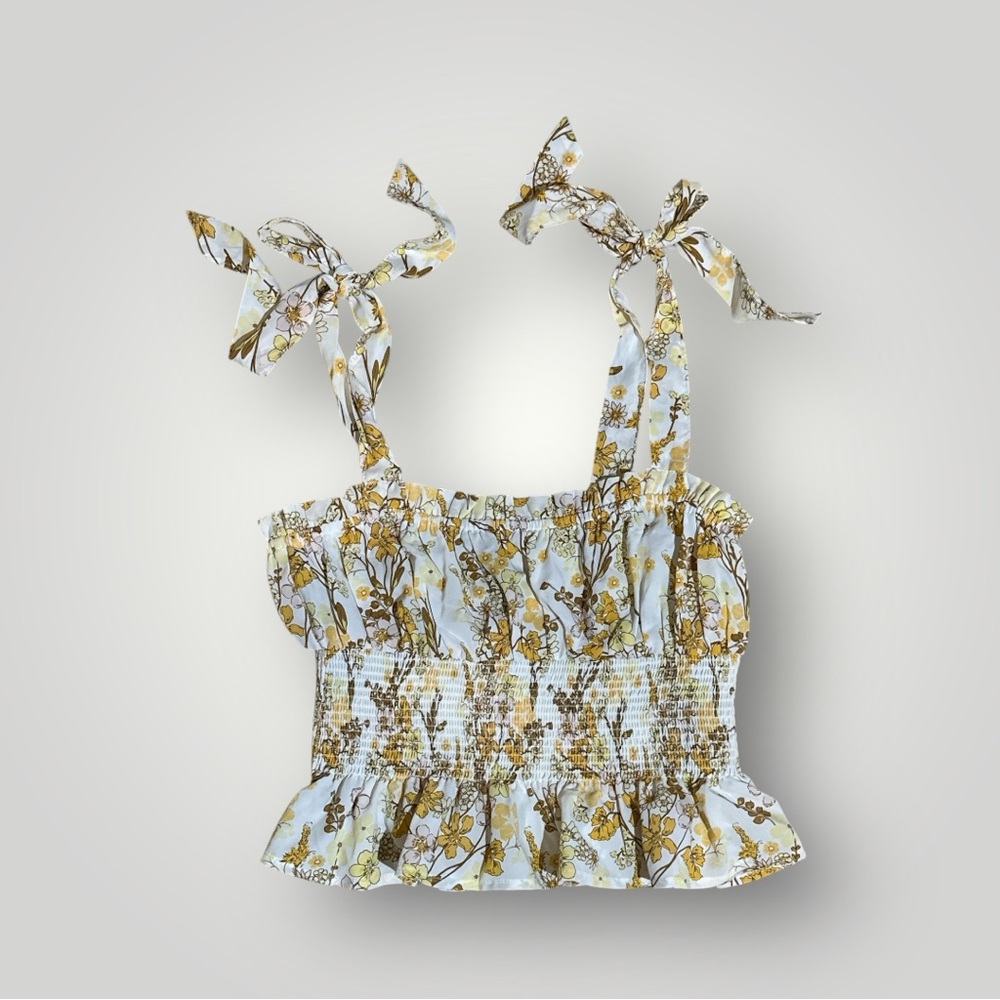 Forever 21 Floral Smocked Tie
Strap Peplum Top Size L
